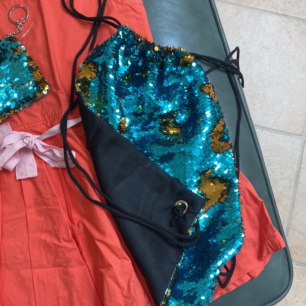 Drawstring Sequins Backpack And Keychain Pouch - image 4